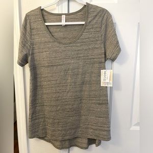 NWT LuLaRoe CLASSIC TEE SIZE L. Shades of gray!!
